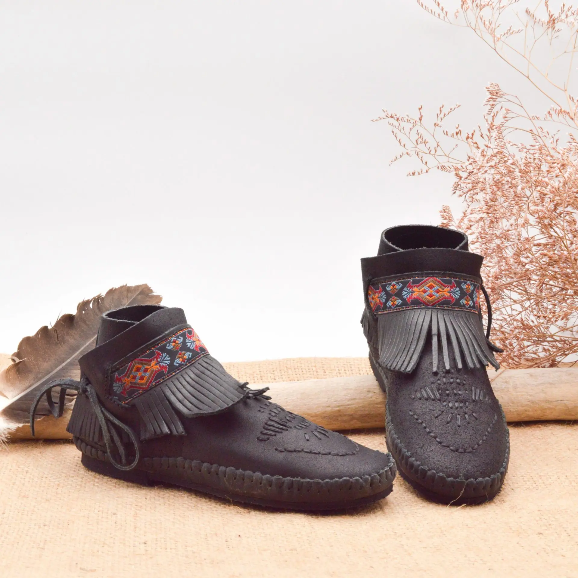 Indian moccasin EL LOBO reference KIOWA black