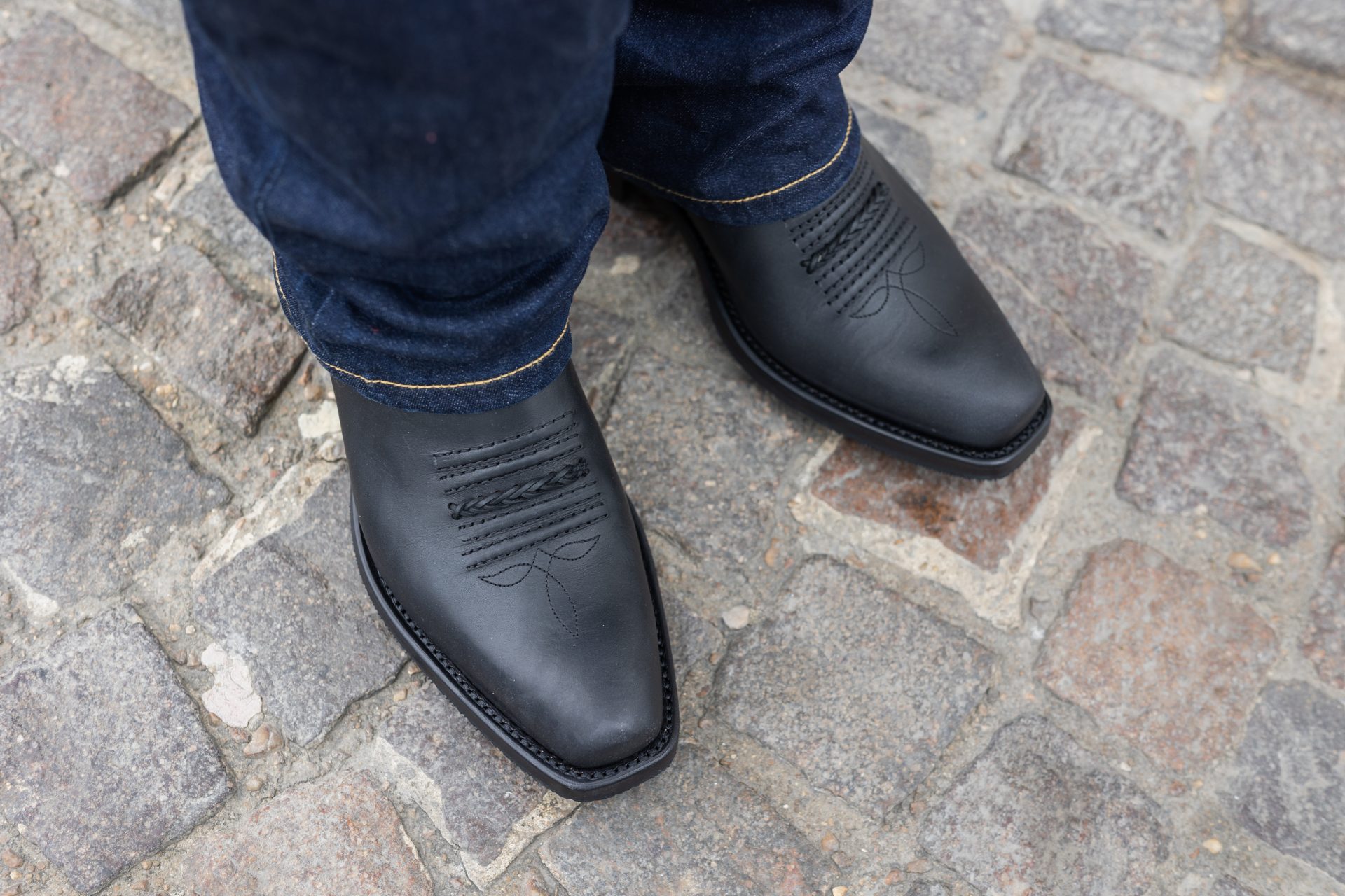 bout carré 007 noir