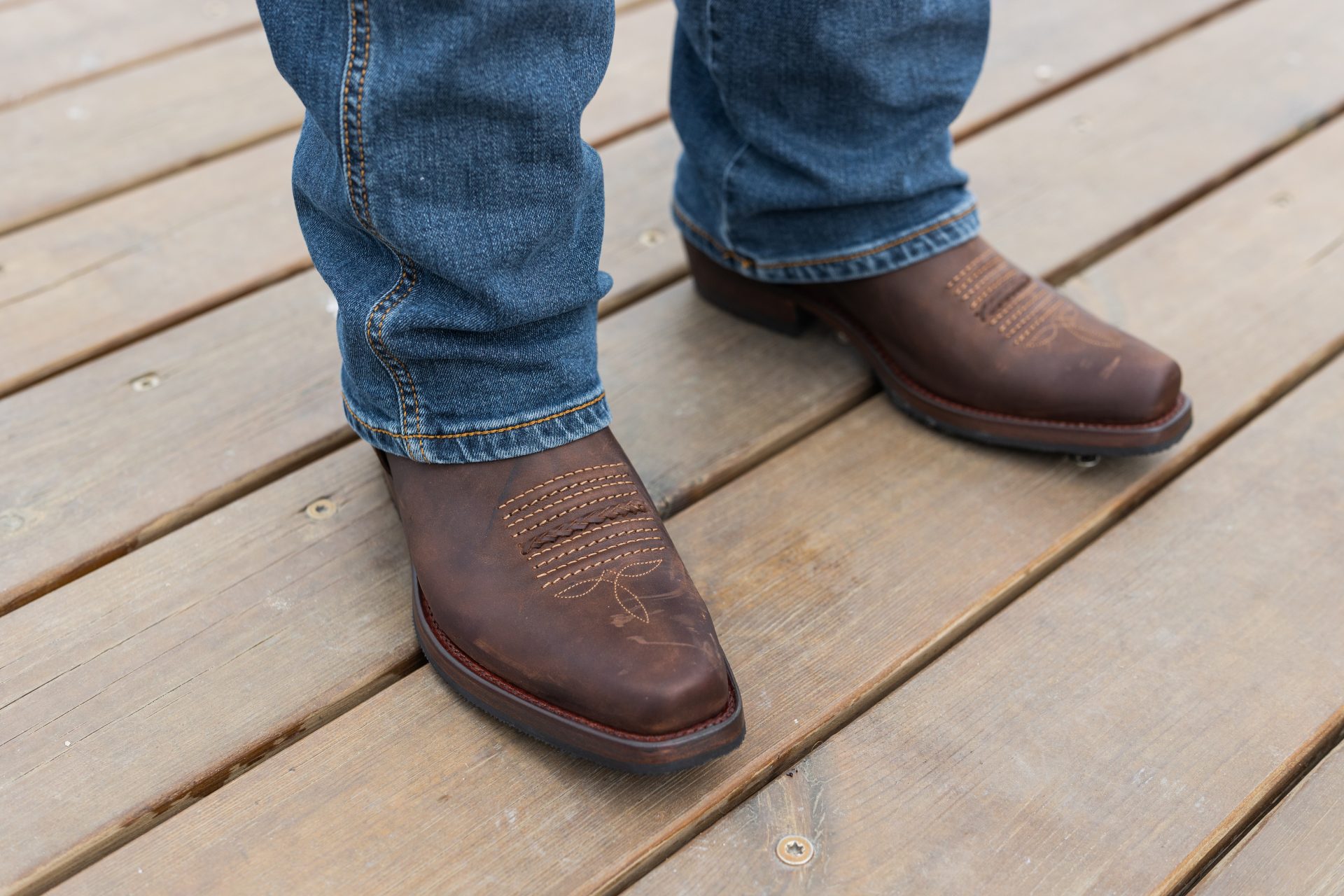 bout carré 007 brun